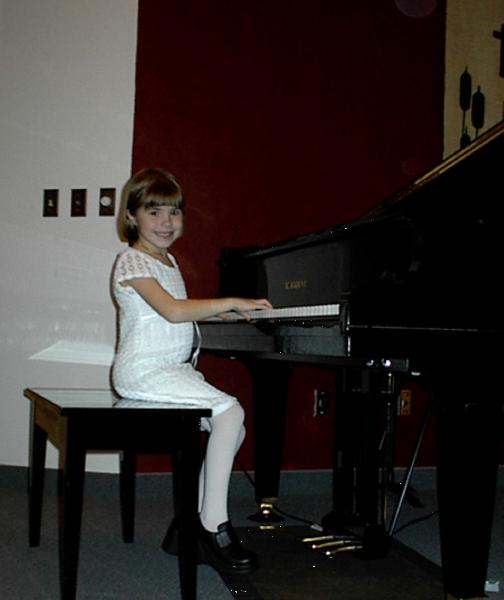 piano player